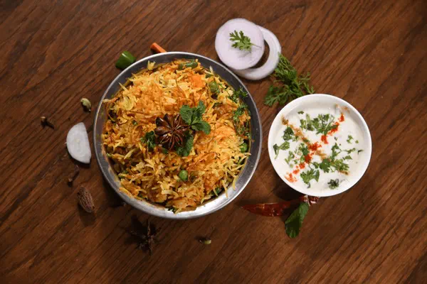 Hydrabadi Biryani With Raita
